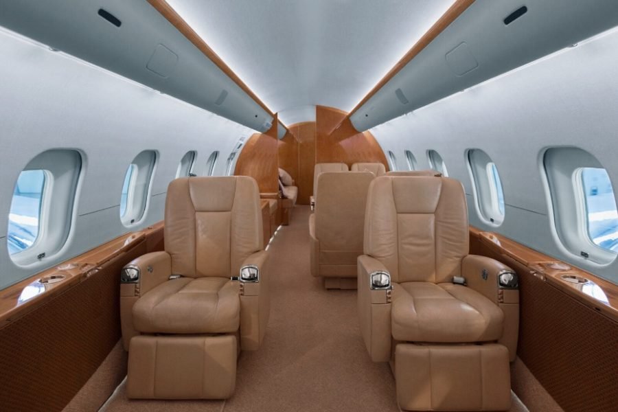Privat jet From & to