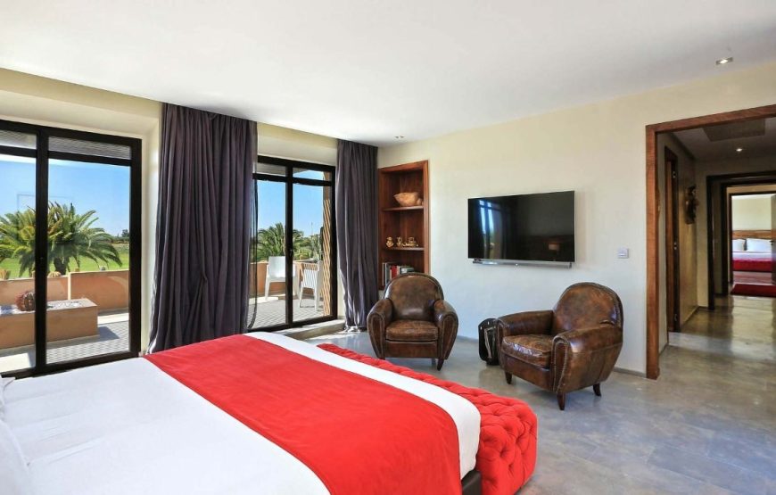 Apartment with privet Driver   ID 00001234