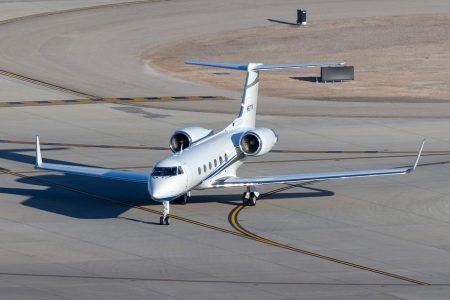 Privat jet From & to UK US France & moor